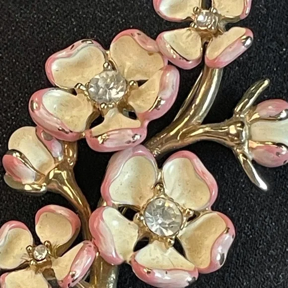 Marvella vintage Pink and rhinestone Floral Brooch - Picture 4 of 5